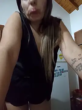 CamiliLuna online show from 06/05/26, 03:22