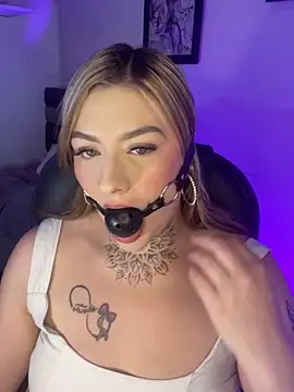 Snapshot of Eliee_Roth chatting on 03/01/26, 03:39 Eliee Roth online show from 03/01/26, 03:39