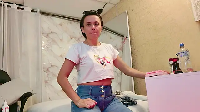 QueenSallyDesire online show from 04/16/26, 03:29