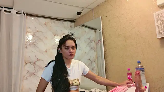 QueenSallyDesire online show from 04/18/26, 03:09