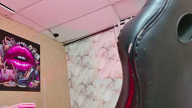 QueenSallyDesire online show from 04/15/26, 03:12