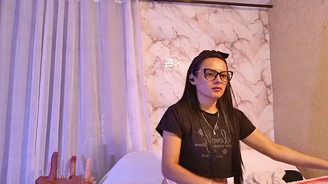 QueenSallyDesire online show from 03/04/26, 03:58