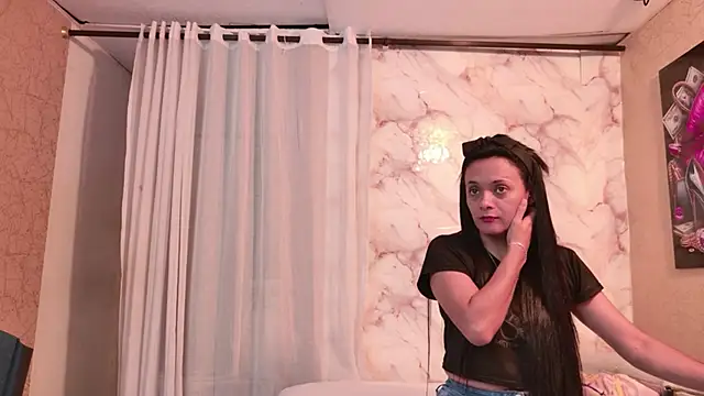 QueenSallyDesire online show from 05/05/26, 03:09