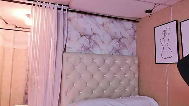 QueenSallyDesire online show from 05/11/26, 02:02