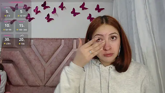 Roxy-Fox  online show from 03/25/26, 02:55