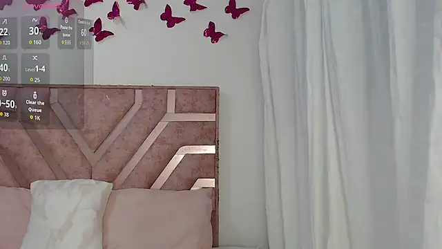 Roxy-Fox  online show from 03/28/26, 03:07