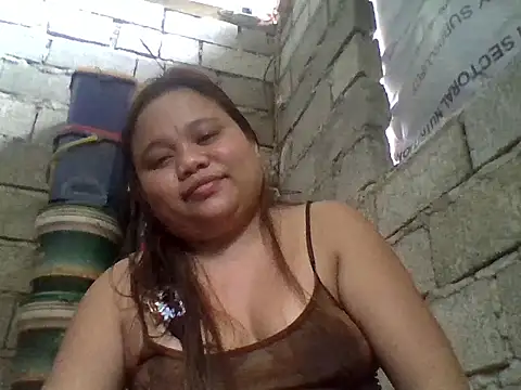Snapshot of sweetlyn31 chatting on 07/14/26, 08:08 sweetlyn31 online show from 07/14/26, 08:08