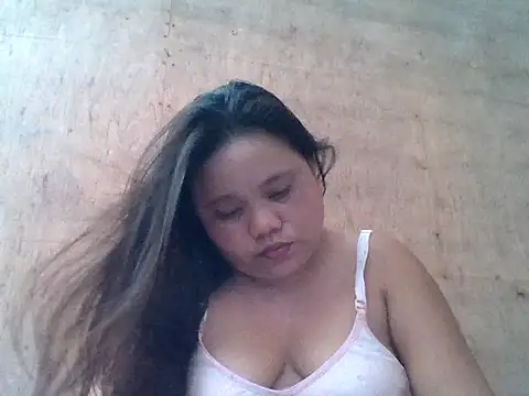 sweetlyn31 online show from 04/14/26, 03:11