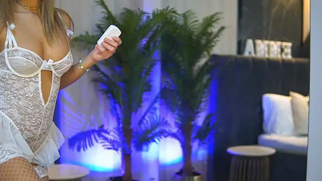 NikiPearl online show from 03/13/26, 06:07