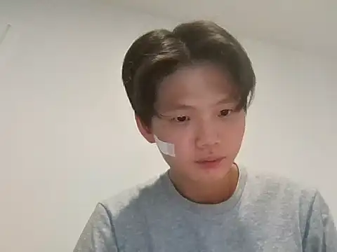 sweetiepuppy421 online show from 04/10/26, 04:08