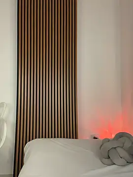 Alia Sweet  online show from 04/24/26, 12:45
