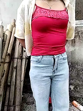 ngocbao11 online show from 04/01/26, 12:46