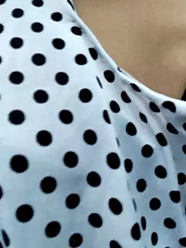 ngocbao11 online show from 03/05/26, 12:40