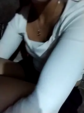 ngocbao11 online show from 03/10/26, 12:53