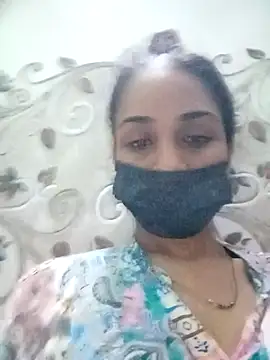Snapshot of Vandana122 chatting on 05/14/26, 12:46 Vandana122 online show from 05/14/26, 12:46