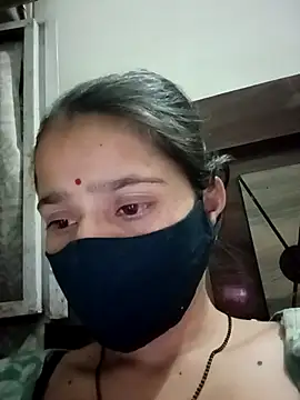 Snapshot of Vandana122 chatting on 04/01/26, 03:53 Vandana122 online show from 04/01/26, 03:53