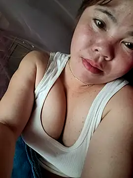 Snapshot of nide_xiaogou_x chatting on 02/23/26, 04:14 nide xiaogou x online show from 02/23/26, 04:14