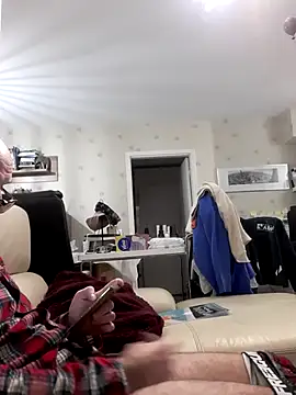 Snapshot of Florent1307 chatting on 02/23/26, 09:48 Florent1307 online show from 02/23/26, 09:48