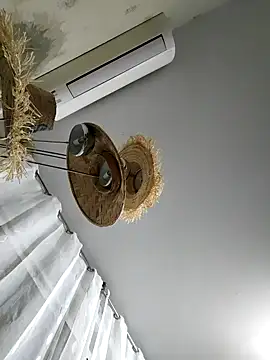 Snapshot of Florent1307 chatting on 02/20/26, 08:55 Florent1307 online show from 02/20/26, 08:55