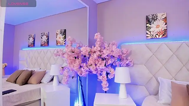 Bianca Monroe  online show from 03/23/26, 07:25