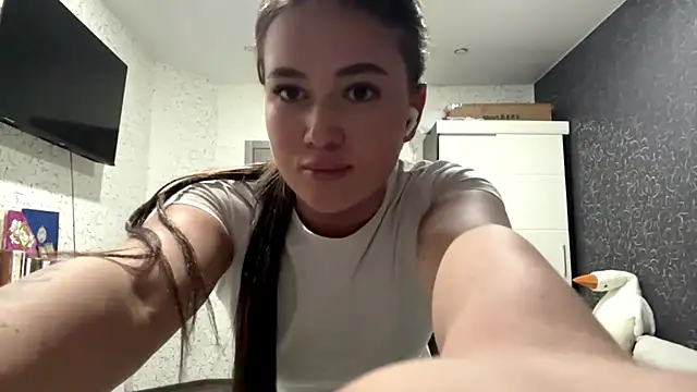 Snapshot of JoycelynUrion chatting on 02/23/26, 04:07 JoycelynUrion online show from 02/23/26, 04:07