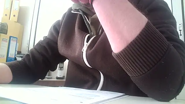 Snapshot of truble78 chatting on 02/26/26, 08:03 truble78 online show from 02/26/26, 08:03