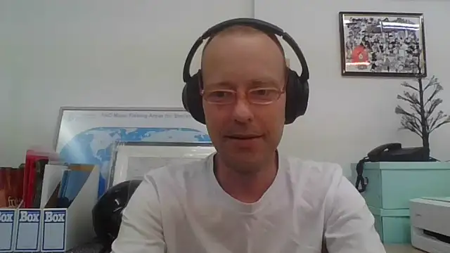 Snapshot of truble78 chatting on 07/10/26, 10:37 truble78 online show from 07/10/26, 10:37