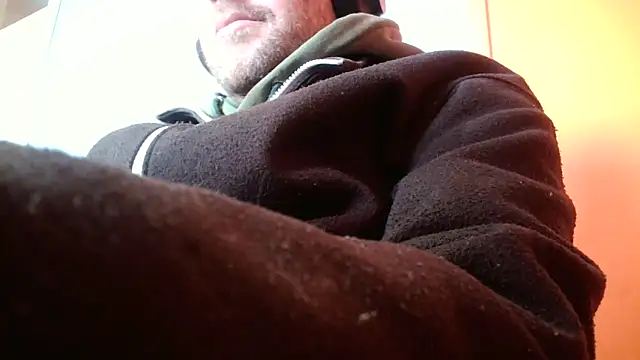 Snapshot of truble78 chatting on 03/18/26, 01:35 truble78 online show from 03/18/26, 01:35