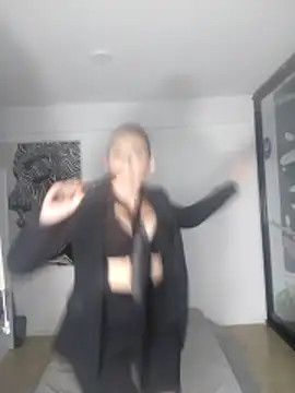 Mileepecas online show from 02/21/26, 03:30