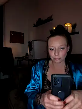 Snapshot of ZaramourXMrX chatting on 02/19/26, 08:17 ZaramourXMrX online show from 02/19/26, 08:17