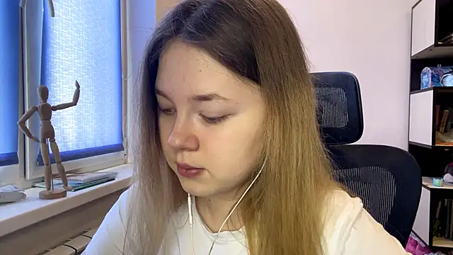 Snapshot of TomikoPfau chatting on 02/24/26, 07:53 TomikoPfau online show from 02/24/26, 07:53