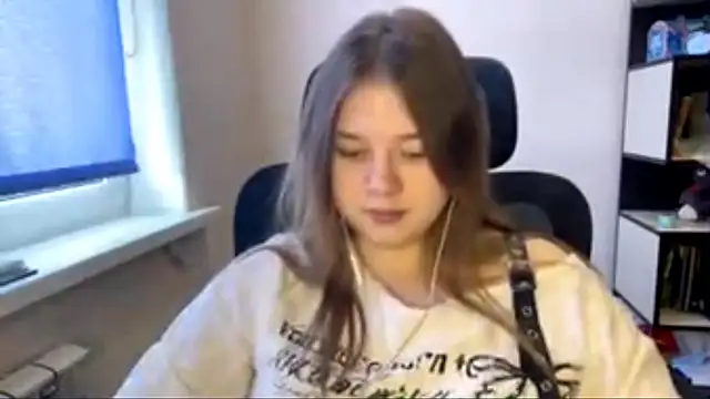 TomikoPfau online show from 03/22/26, 09:55