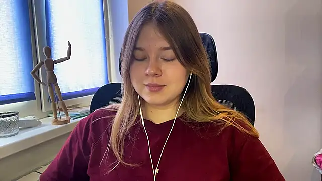 Snapshot of TomikoPfau chatting on 02/23/26, 09:10 TomikoPfau online show from 02/23/26, 09:10