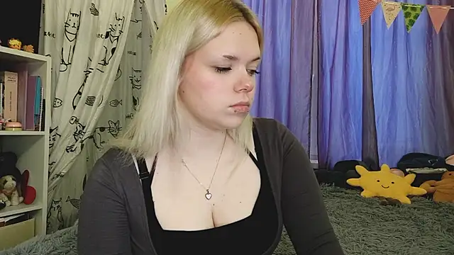 Snapshot of Karengilgun chatting on 02/19/26, 03:09 Karengilgun online show from 02/19/26, 03:09