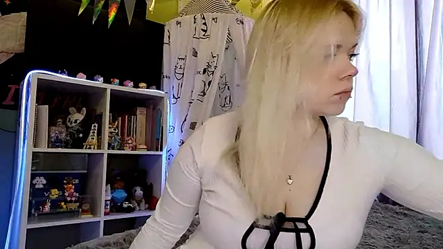 Snapshot of Karengilgun chatting on 02/20/26, 02:08 Karengilgun online show from 02/20/26, 02:08