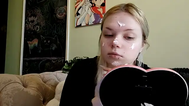 Snapshot of Karengilgun chatting on 03/04/26, 01:19 Karengilgun online show from 03/04/26, 01:19