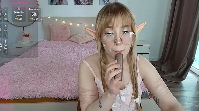 linaloon online show from 03/18/26, 05:10