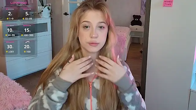 linaloon online show from 02/28/26, 03:06