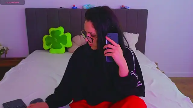 LauraDelightX online show from 03/11/26, 06:40