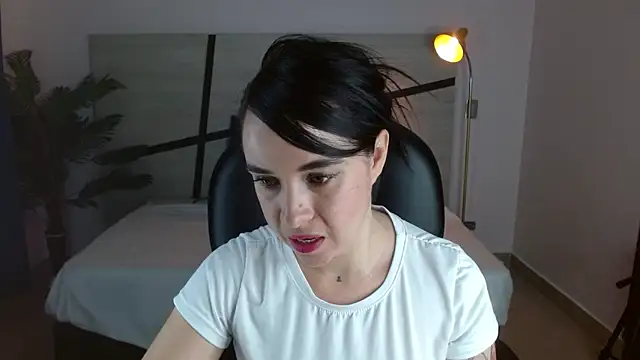 Anne blake online show from 04/28/26, 12:09