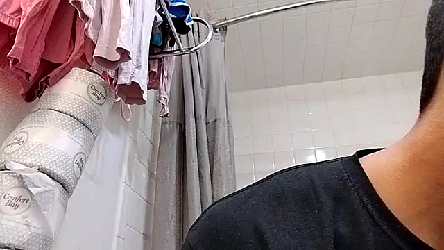 momo0208 online show from 02/20/26, 08:33