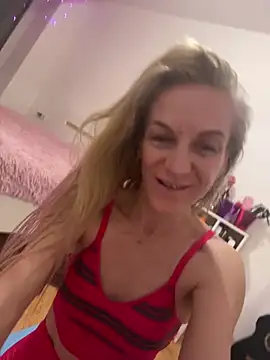 Snapshot of Faiiry_ chatting on 03/01/26, 02:33 Faiiry online show from 03/01/26, 02:33