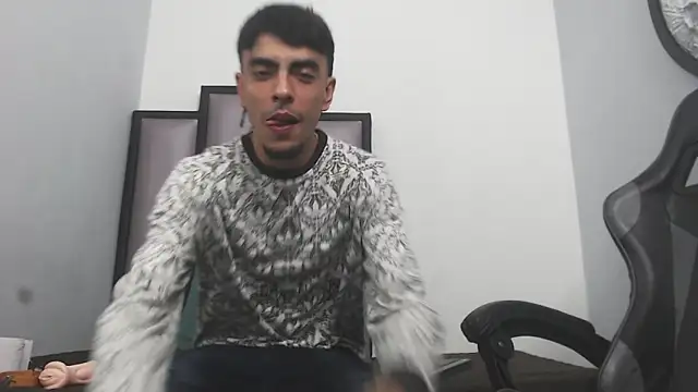 Endrick-23 online show from 03/27/26, 03:48