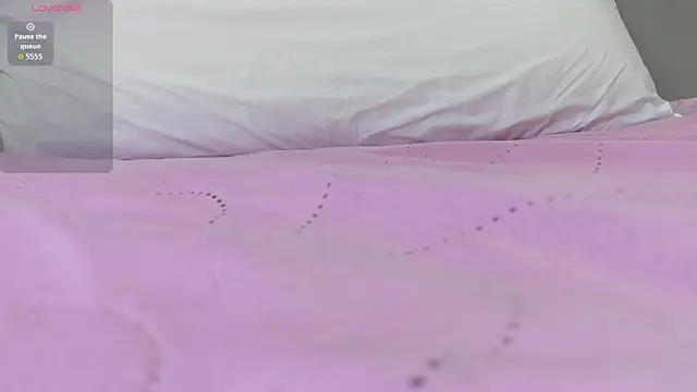 Snapshot of curvybuffgirllll chatting on 06/11/26, 12:32 curvybuffgirllll online show from 06/11/26, 12:32