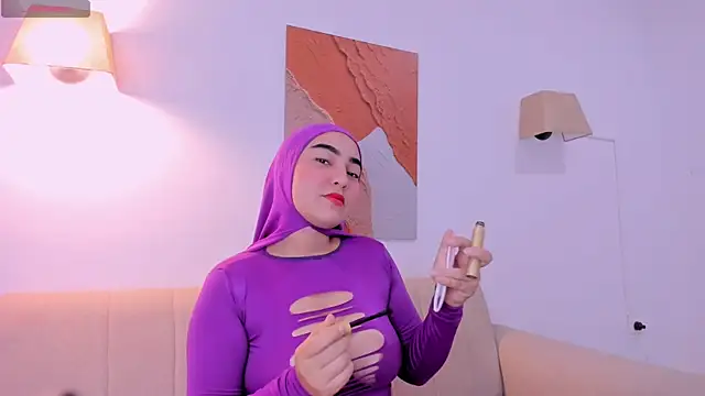 Snapshot of Malika_Noor chatting on 07/03/26, 02:34 Malika Noor online show from 07/03/26, 02:34