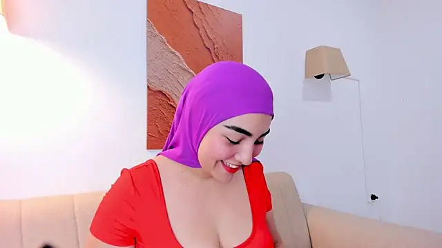 Snapshot of Malika_Noor chatting on 06/15/26, 05:34 Malika Noor online show from 06/15/26, 05:34