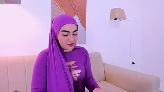 Snapshot of Malika_Noor chatting on 07/11/26, 02:50 Malika Noor online show from 07/11/26, 02:50