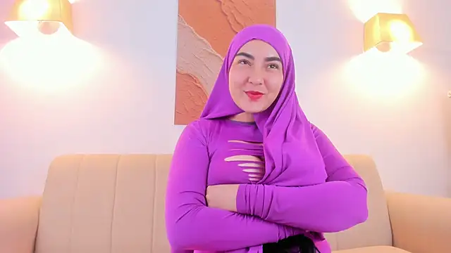 Malika Noor online show from 04/15/26, 07:58