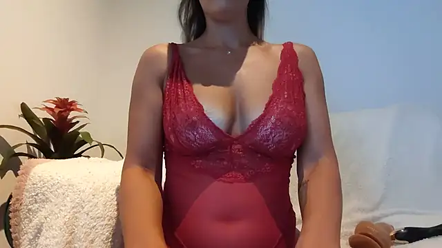 Snapshot of MelissaMia1 chatting on 07/09/26, 04:13 MelissaMia1 online show from 07/09/26, 04:13