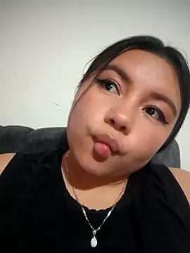 lucy blush online show from 03/31/26, 03:30